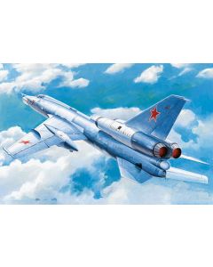 Plastbyggesett, trumpeter-01695-soviet-tu-22-blinder-tactical-bomber-scale-1-72, TRU01695
